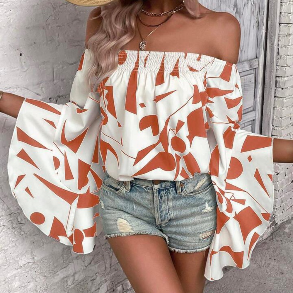 *NWOT* OFF SHOULDER Trumpet Sleeve Blouse Geometric Print SMALL